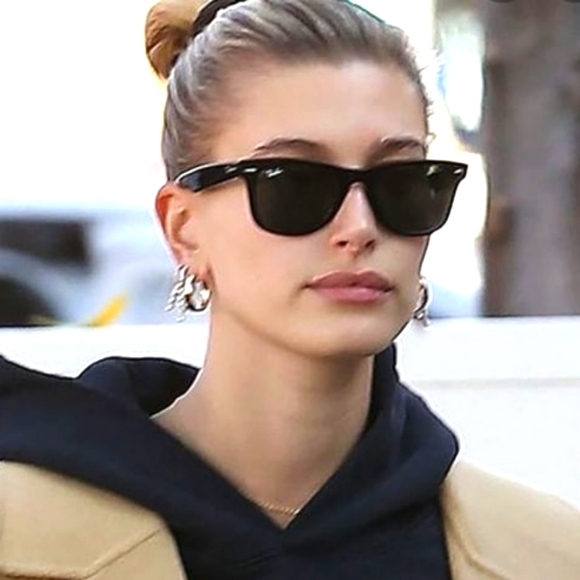 Ray-Ban Accessories - LIKE NEW RayBan Wayfarer Black RB2140 Men /Women Sunglasses